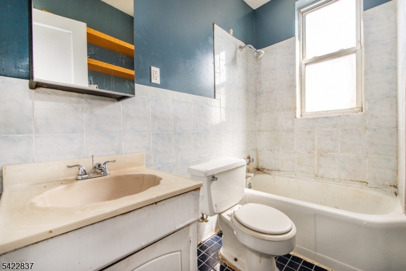 Journal Square - Residential