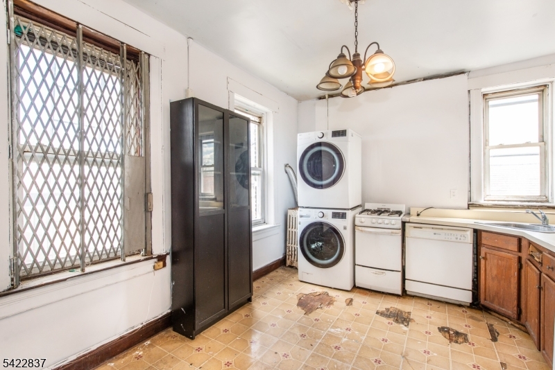 Journal Square - Residential