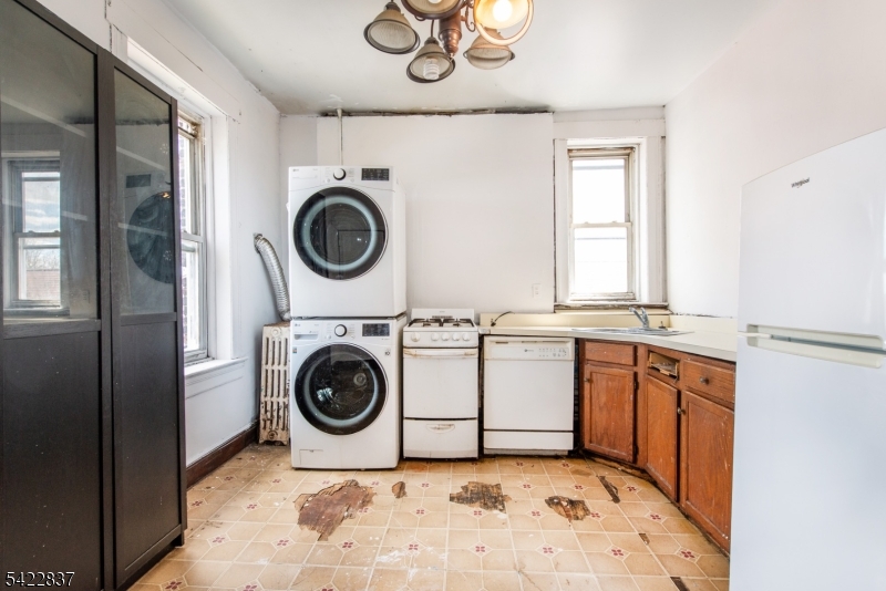 Journal Square - Residential