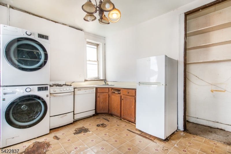 Journal Square - Residential