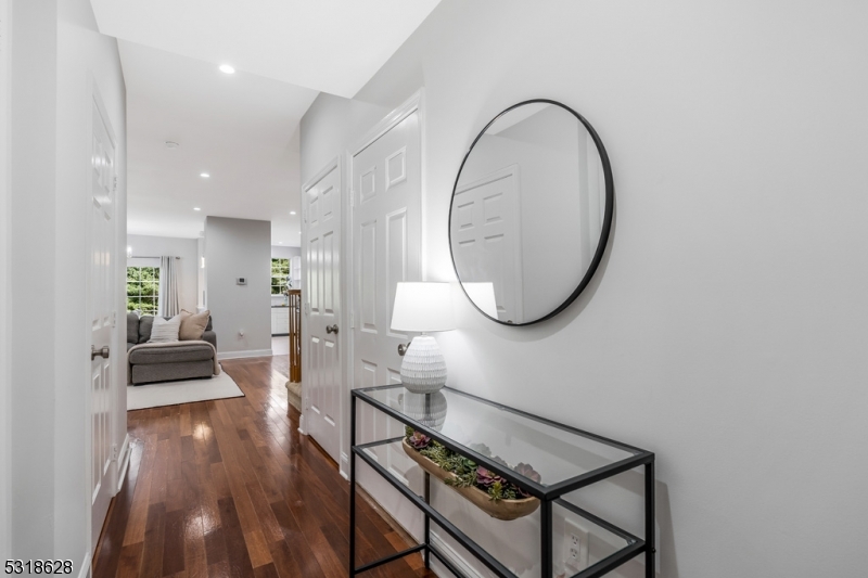 Rose Arbor - Residential