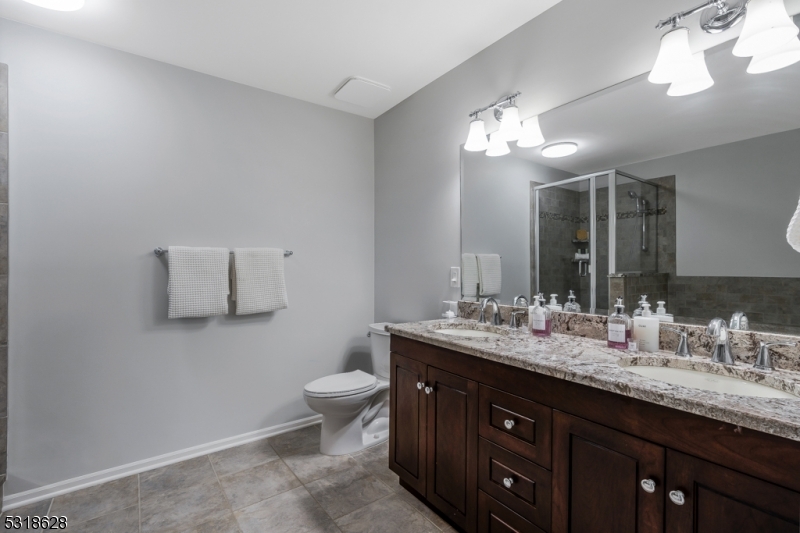 Rose Arbor - Residential