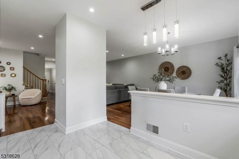 Rose Arbor - Residential