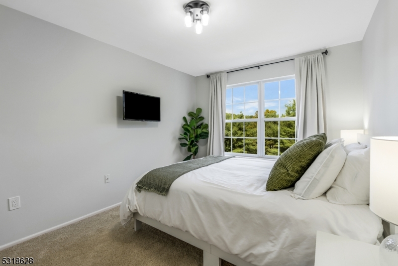 Rose Arbor - Residential