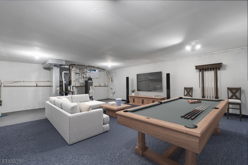 Rose Arbor - Residential