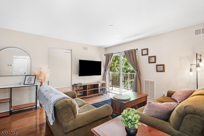 Seasons Glen - Residential