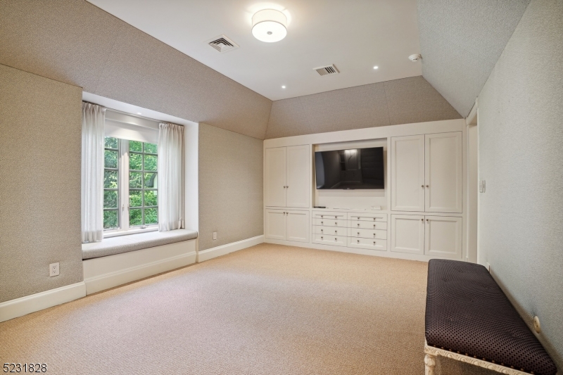 GOLF EDGE - Residential