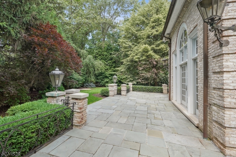 GOLF EDGE - Residential