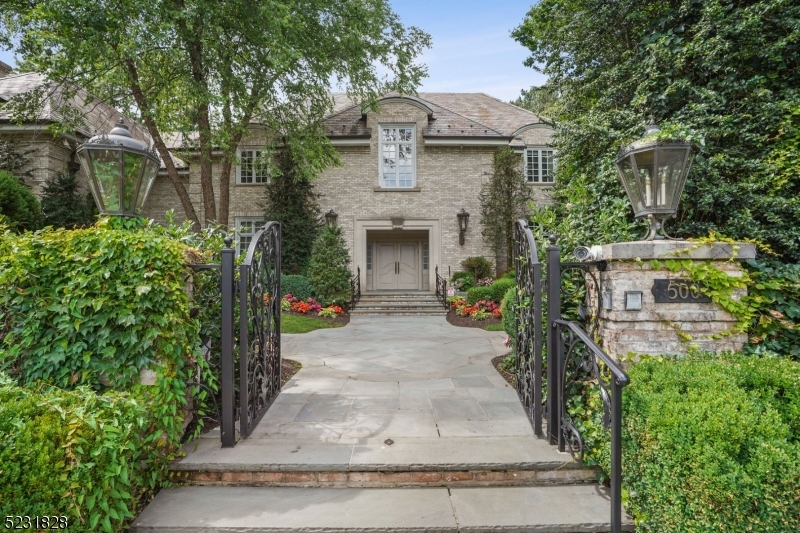 GOLF EDGE - Residential