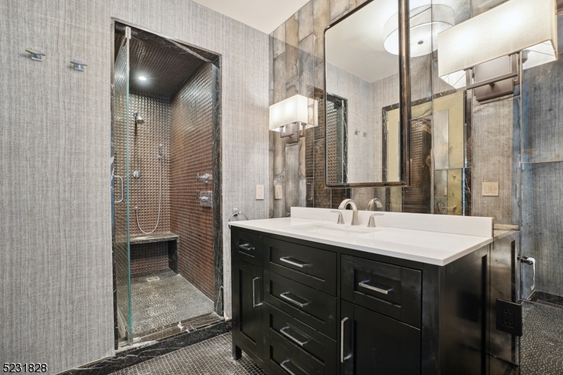 GOLF EDGE - Residential