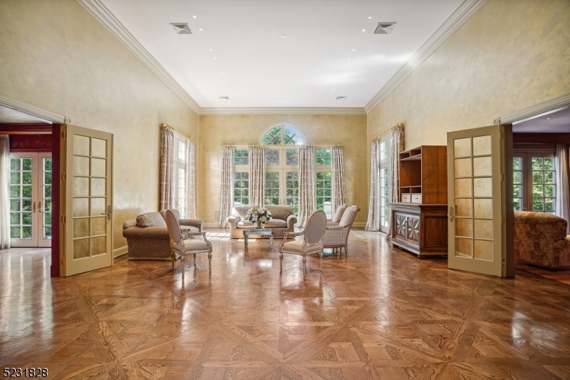 GOLF EDGE - Residential