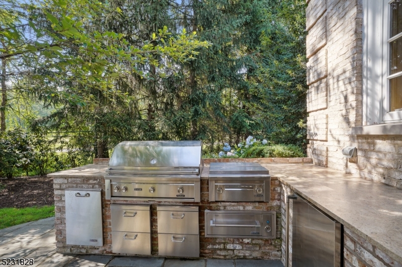 GOLF EDGE - Residential