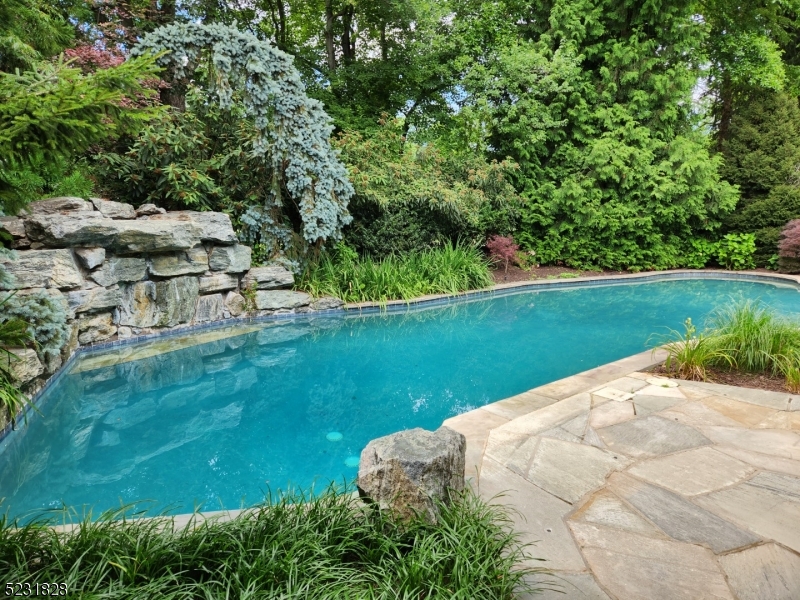 GOLF EDGE - Residential