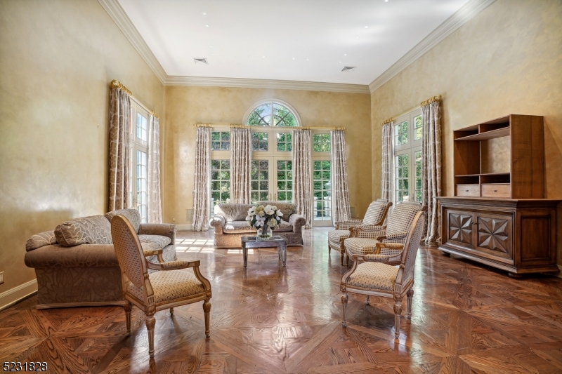 GOLF EDGE - Residential