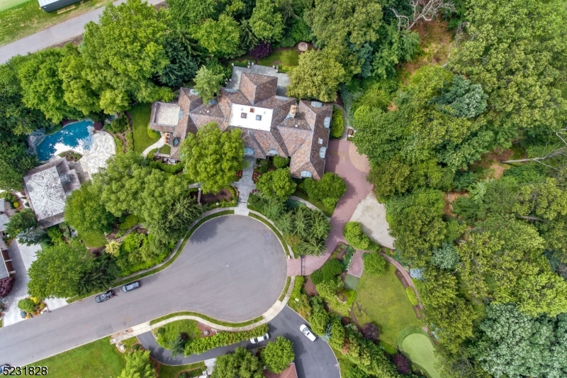 GOLF EDGE - Residential