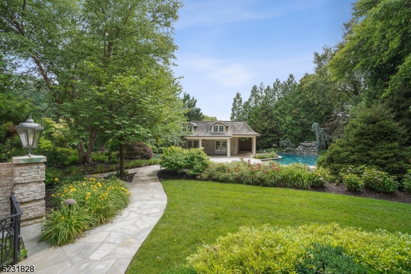 GOLF EDGE - Residential