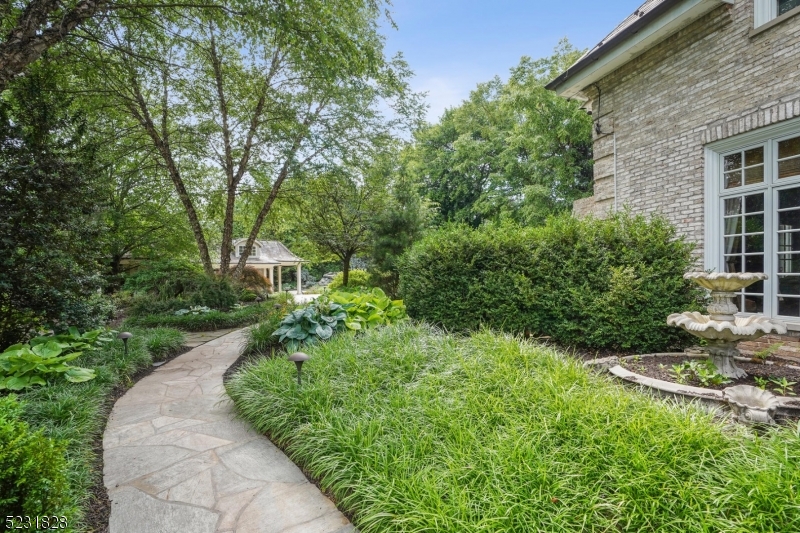 GOLF EDGE - Residential