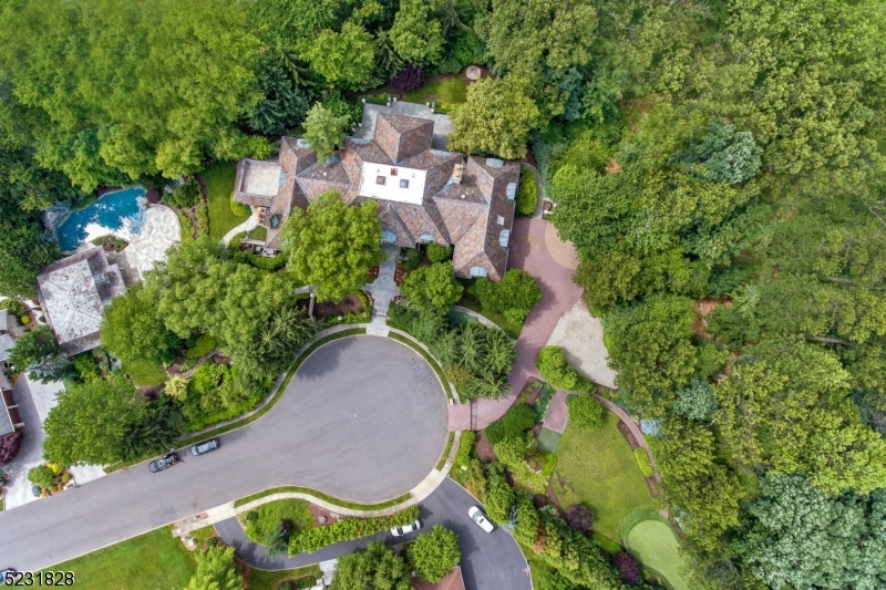 GOLF EDGE - Residential