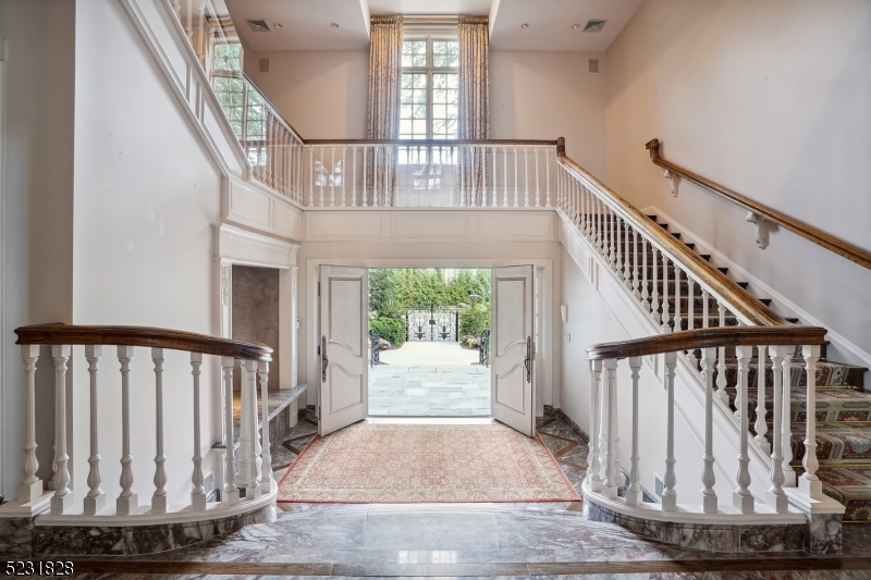 GOLF EDGE - Residential