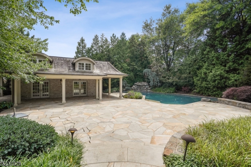 GOLF EDGE - Residential