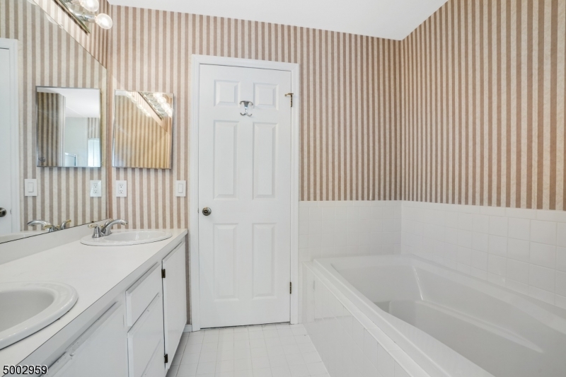 Meadows - Residential Lease