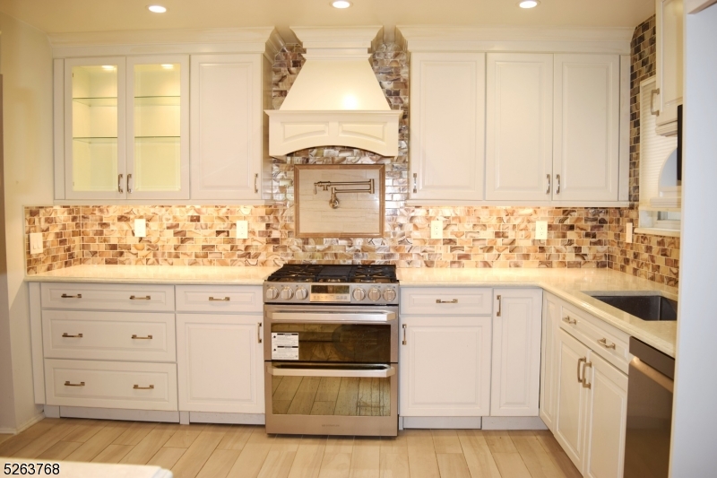 Meadows - Residential Lease