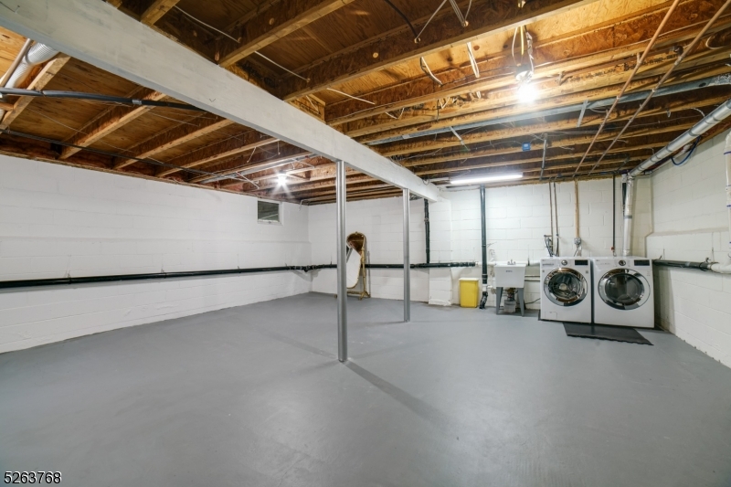 Meadows - Residential Lease