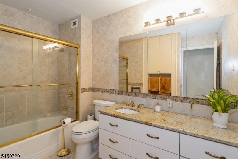 Claridge - Residential