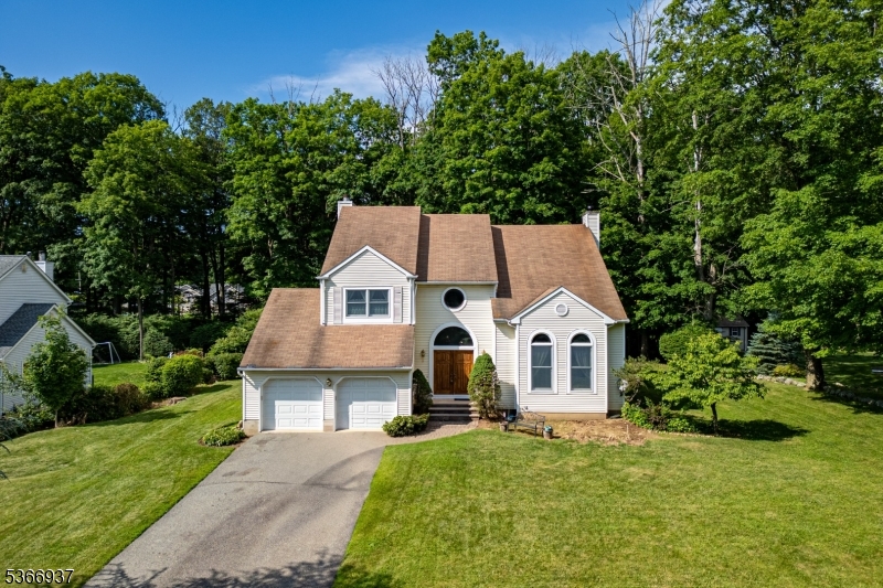 COUNTRY OAKS - Residential