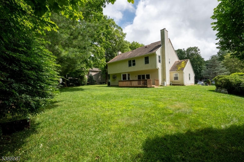 COUNTRY OAKS - Residential