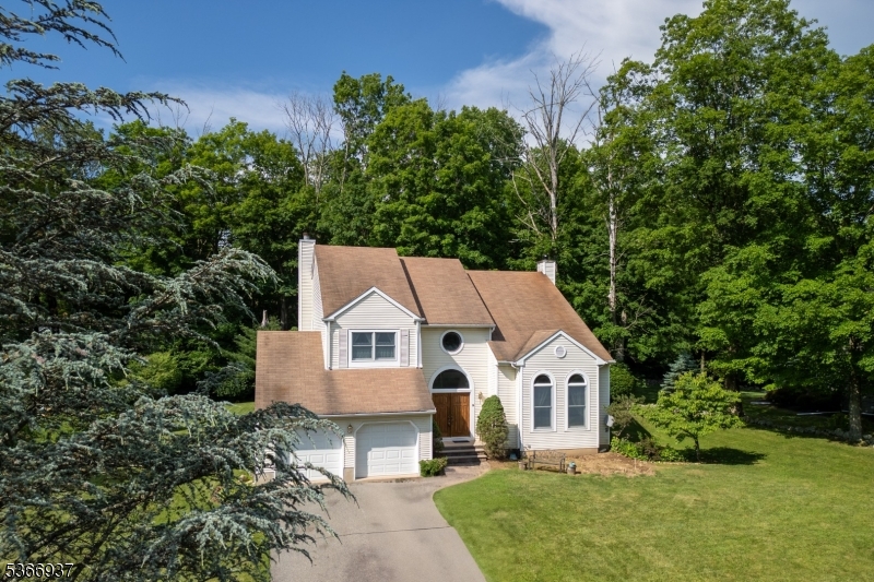 COUNTRY OAKS - Residential