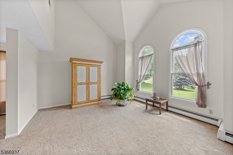 COUNTRY OAKS - Residential