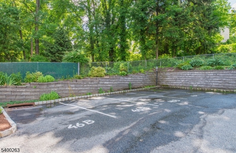 Apartment - Residential Lease