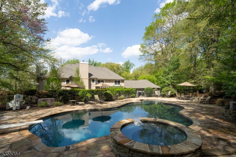 NOTTINGHAM ESTATES - Residential