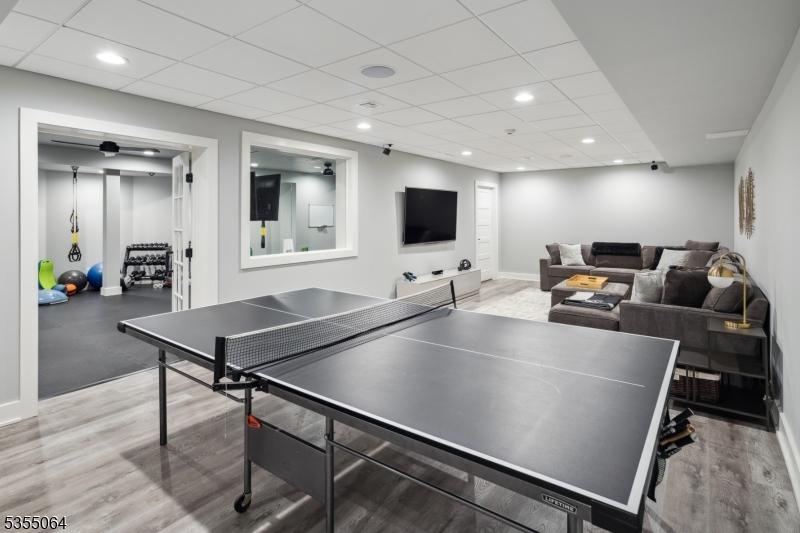 NOTTINGHAM ESTATES - Residential