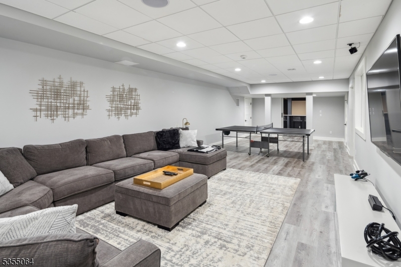 NOTTINGHAM ESTATES - Residential