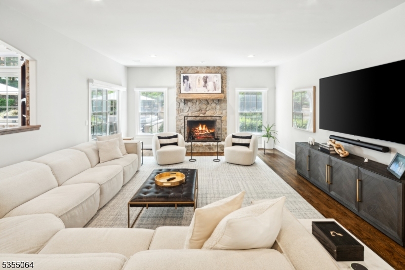 NOTTINGHAM ESTATES - Residential