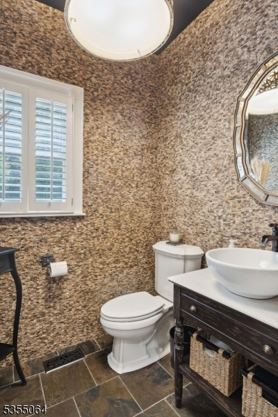 NOTTINGHAM ESTATES - Residential