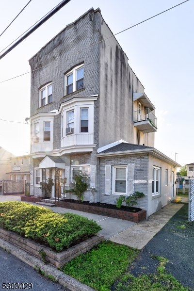 510 WASHINGTON AVE APT 2 2