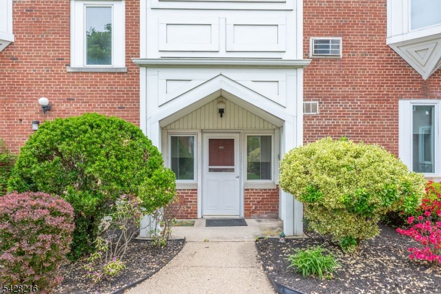 Enjoy easy living in this well located 1 bedroom, 1 bathroom residence in desirable Pompton Plains. Situated within a charming community, this home offers close proximity to shopping, dining, parks, public transportation and major roadways making daily commuting and errands simple and convenient. During the warmer months, take advantage of the community pool just a short walk from your door or spend time on the tennis courts. Tenant responsibilities include 1st month rent, 1.5 month security and mandatory Baselane credit report. No smoking or pets permitted.