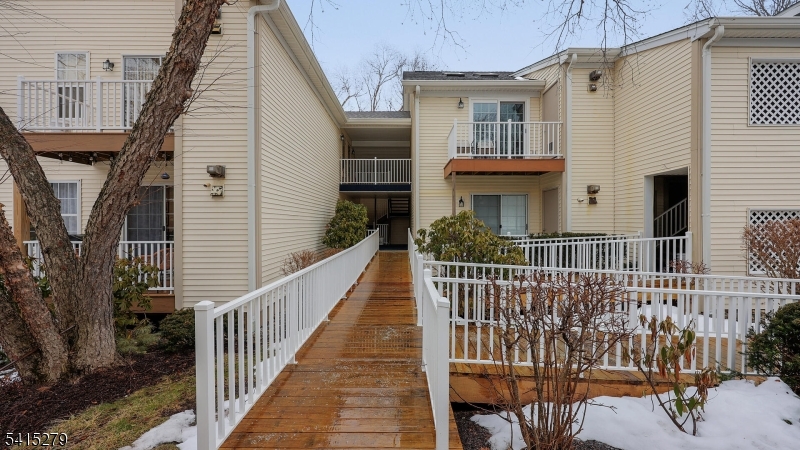 Spring Ridge - Residential