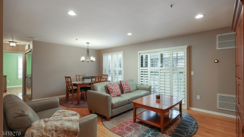 Spring Ridge - Residential