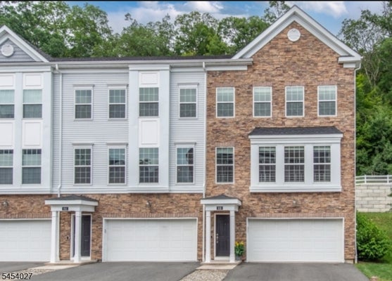 712 PARKVIEW LN, ROCKAWAY BORO, NJ 07866 - Image bb96ebeef5cf5ae48d8fdcfab3d30412/1835526083