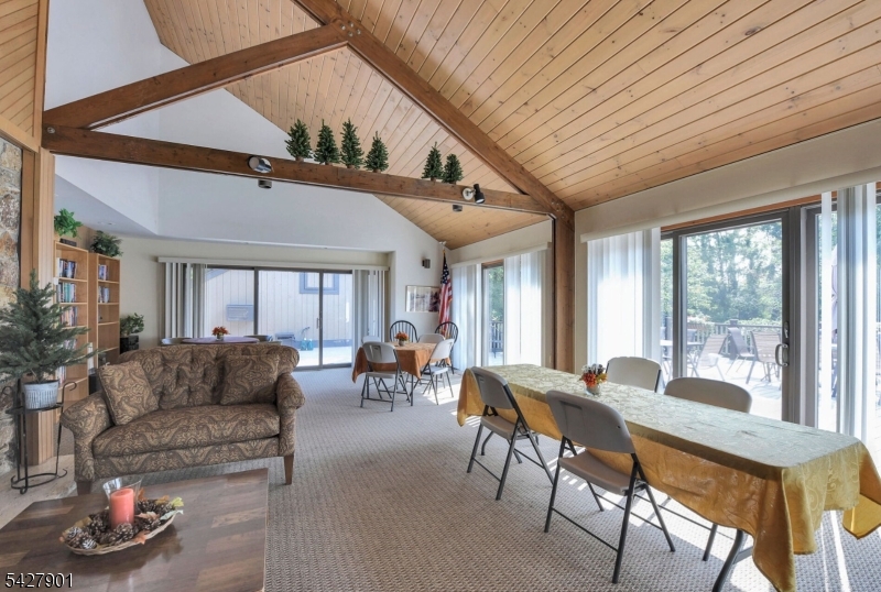 Spring Meadow - Residential