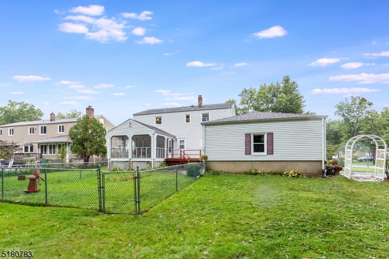 Bee Meadow - Residential