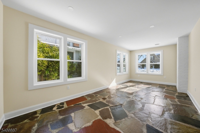 Putnam Watchung - Residential