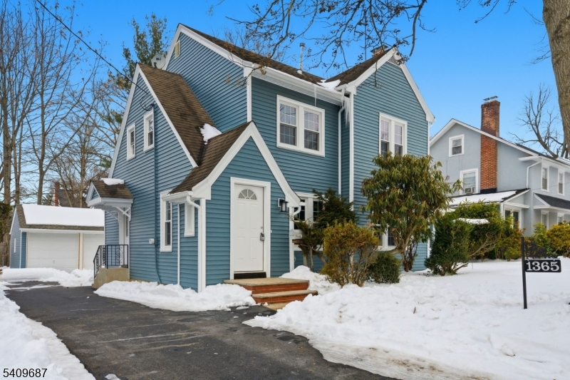 Putnam Watchung - Residential