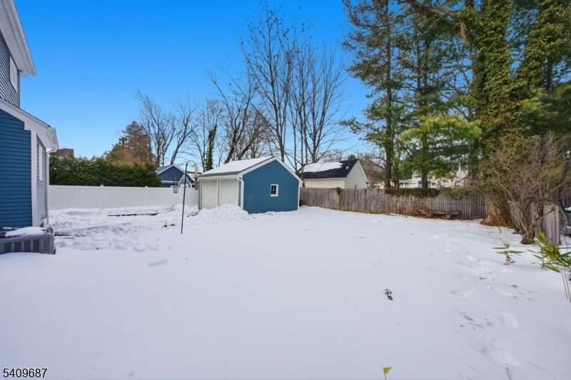 Putnam Watchung - Residential