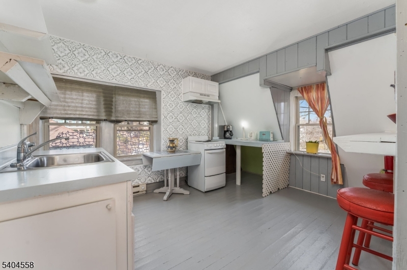 College - Residential Lease