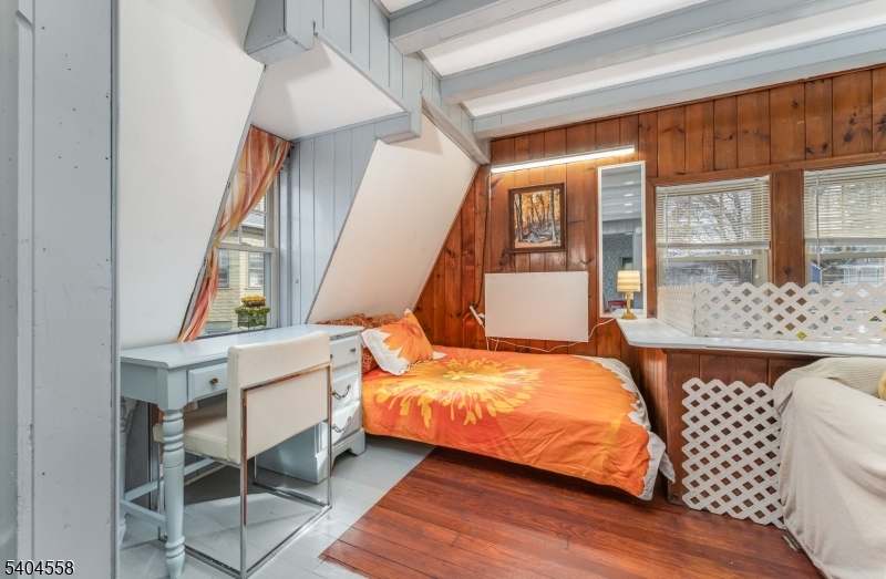 College - Residential Lease